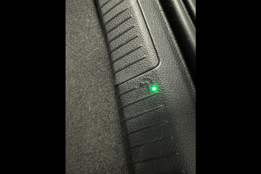 Volkswagen GOLF Variant 1.5 TSI Highline R Line Pano|Trekhaak