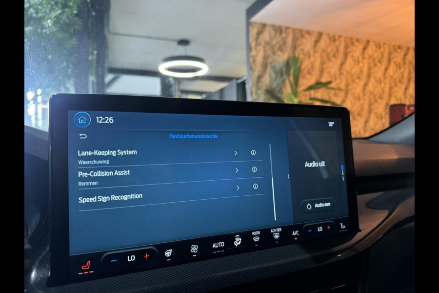 Ford Focus Wagon 1.0 EcoBoost Hybrid ST Line Garantie StuurVW StoelVW Carplay Keyless Clima Led Navi Rijklaar