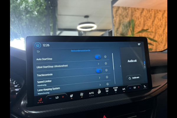 Ford Focus Wagon 1.0 EcoBoost Hybrid ST Line Garantie StuurVW StoelVW Carplay Keyless Clima Led Navi Rijklaar