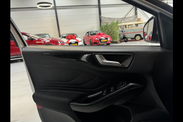 Ford Focus Wagon 1.0 EcoBoost Hybrid ST Line Garantie StuurVW StoelVW Carplay Keyless Clima Led Navi Rijklaar