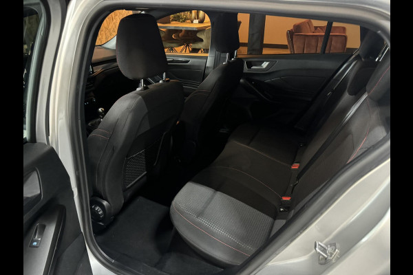 Ford Focus Wagon 1.0 EcoBoost Hybrid ST Line Garantie StuurVW StoelVW Carplay Keyless Clima Led Navi Rijklaar