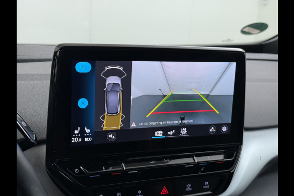 Volkswagen ID.4 204pk 1st 77kWh Trekhaak Leer/Alcantara Adap.Cruise Camera Warmtepomp Apple Carplay Android Navi Ecc Pdc-a+v Lmv 20" Stoelverwarming Led Bordherkenning Voor-Klimatisering Semi-Autopilot  Elektrisch-Wegklapbare Trekhaak App-Connect  E-sound Front-Assist Origineel Nederlandse Auto SOH 86%