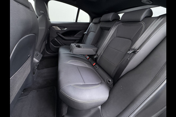 Jaguar I-PACE EV320PK 90kWh Leer Pano-Dak 360°Camera 20"LM Meridian™-Sound Apple Carplay Android Navi Ecc Pdc S Business Pack Keyless Stoelverwarming Rode-Remklauwen Elek.Achterklep Led Privacy Glas Cruise Control Rijstrooksensor Origineel Nederlandse Auto Dealeronderhouden 3 FASE LADEN 320pk 500Nm