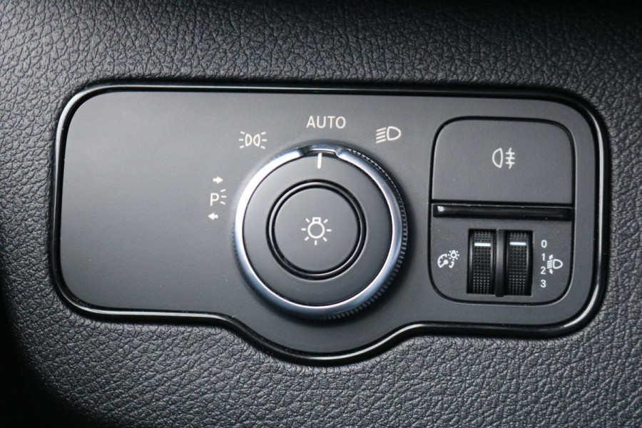 Mercedes-Benz Sprinter 317 CDI L2 H1 Automaat Airco Navigatie Camera 3.5T Trekhaak