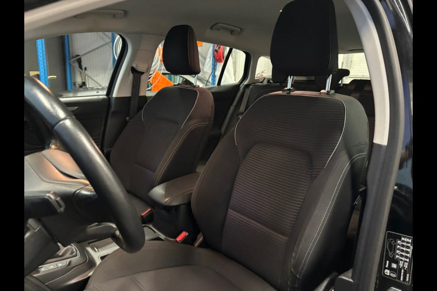 Ford FOCUS Wagon 1.5 EcoBoost Titanium Business 150 PK Navi | Clima | Cruise | PDC | Trekhaak