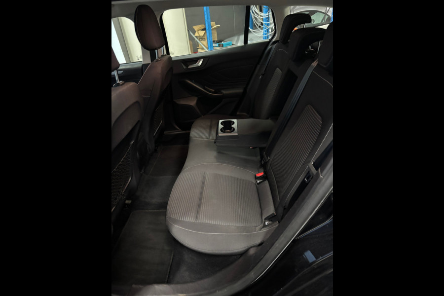 Ford FOCUS Wagon 1.5 EcoBoost Titanium Business 150 PK Navi | Clima | Cruise | PDC | Trekhaak