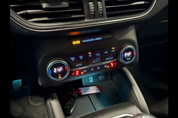Ford FOCUS Wagon 1.5 EcoBoost Titanium Business 150 PK Navi | Clima | Cruise | PDC | Trekhaak