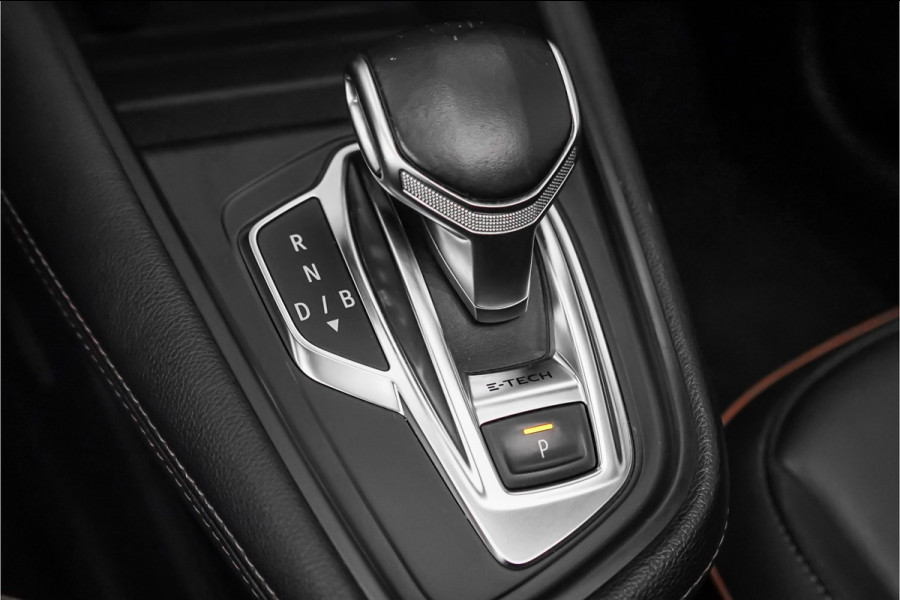 Renault Captur 1.6 E-Tech Plug-in Hybrid 160 Initiale Paris Leder Bose Trekhaak ACC Stoelverw