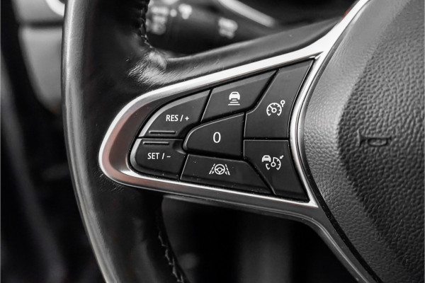 Renault Captur 1.6 E-Tech Plug-in Hybrid 160 Initiale Paris Leder Bose Trekhaak ACC Stoelverw