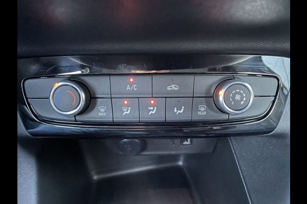 Opel Corsa 100pk Elegance (Camera - LED - Parkeersensoren V+A - Keyless - Navigatie - Dodehoekdetectie- Apple Carplay)