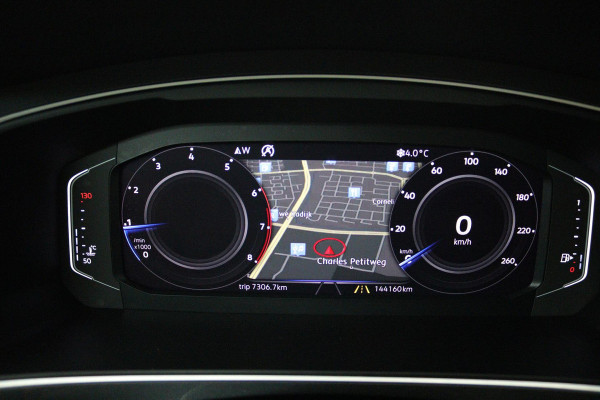 Volkswagen Tiguan 1.5 TSI Comfortline (CAMERA, DIGITALE COCKPIT, NAVIGATIE CARPLAY, CRUISE ADAPTIEF, PARKEERSENSOREN)