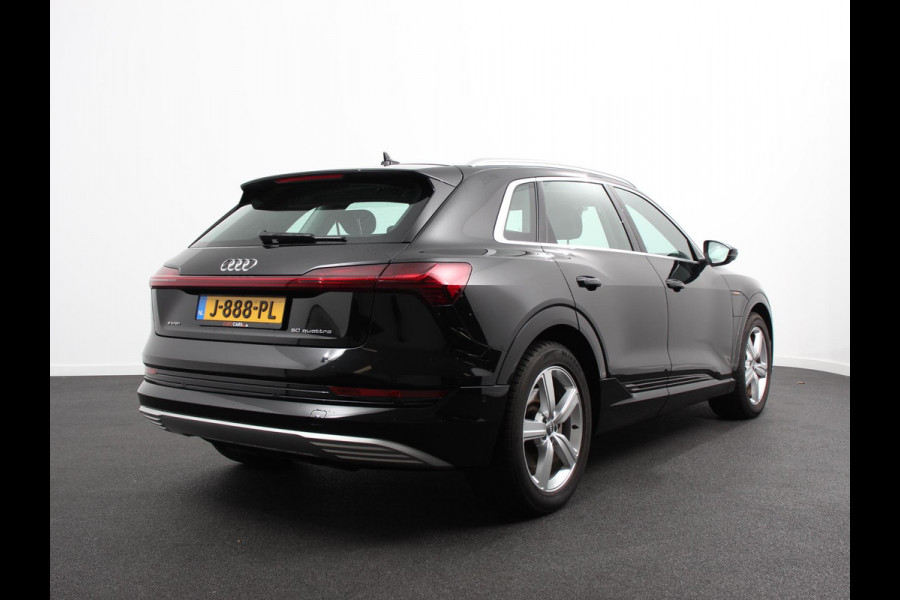 Audi e-tron 50 Quattro Launch edition | Navigatie | Luchtvering | Climate Control | Parkeer Sensoren | Lichtmetalen velgen | Cruise control | Digitale Cockpit | Electrisch bedienbare achterklep