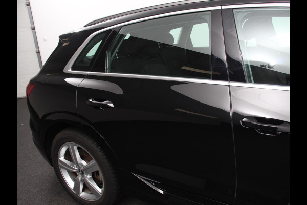 Audi e-tron 50 Quattro Launch edition | Navigatie | Luchtvering | Climate Control | Parkeer Sensoren | Lichtmetalen velgen | Cruise control | Digitale Cockpit | Electrisch bedienbare achterklep