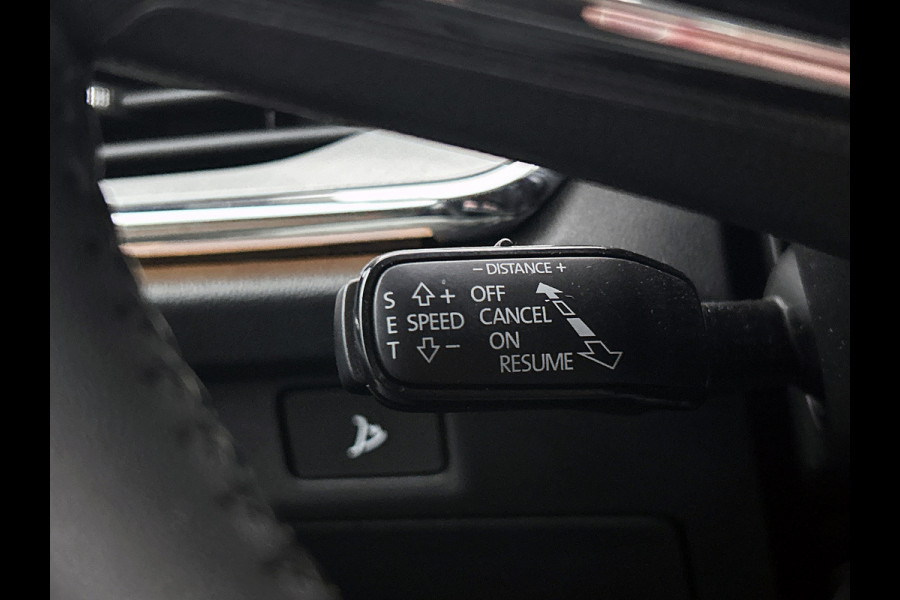 Škoda ENYAQ iV 80 150KW / 82KWh Lounge / Navigatie /  Pdc+Camera / 1/2 Leder / Carlpay-Android / Airco-ecc./ Xenon / Apk Nieuw