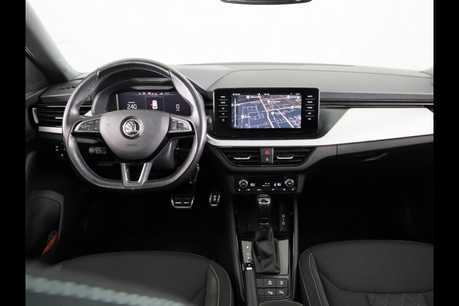 Škoda Kamiq 1.5 TSI ACT Sport Business 150pk Automaat | Panoramadak | Navigatie | Full led koplampen | Stoelverwarming | 18 inch lichtmetalen velgen