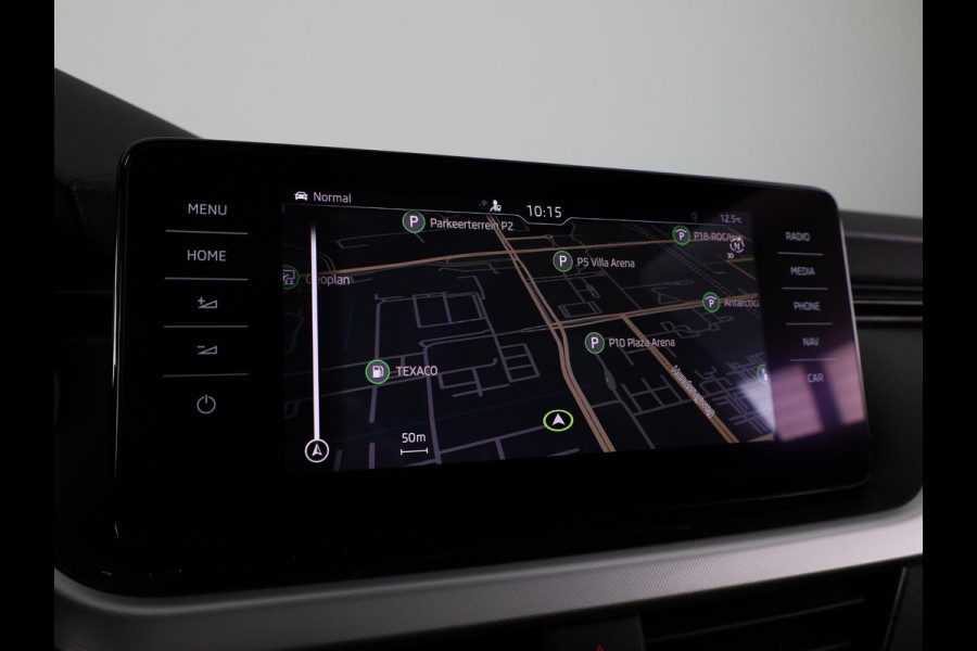 Škoda Kamiq 1.5 TSI ACT Sport Business 150pk Automaat | Panoramadak | Navigatie | Full led koplampen | Stoelverwarming | 18 inch lichtmetalen velgen