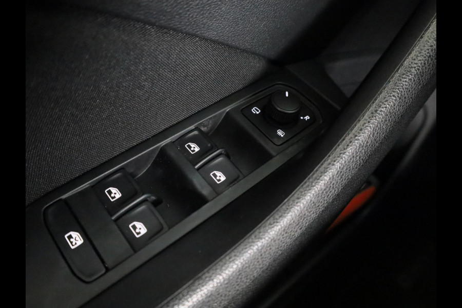 Škoda Kamiq 1.5 TSI ACT Sport Business 150pk Automaat | Panoramadak | Navigatie | Full led koplampen | Stoelverwarming | 18 inch lichtmetalen velgen