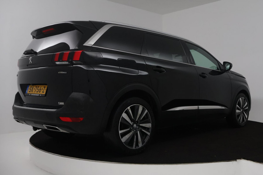 Peugeot 5008 1.6 e-THP GT-Line (DIGITALE COCKPIT, ACHTERUITRIJCAMERA, AUTOMAAT, NAVIGATIE, PARKEERSENSOREN)