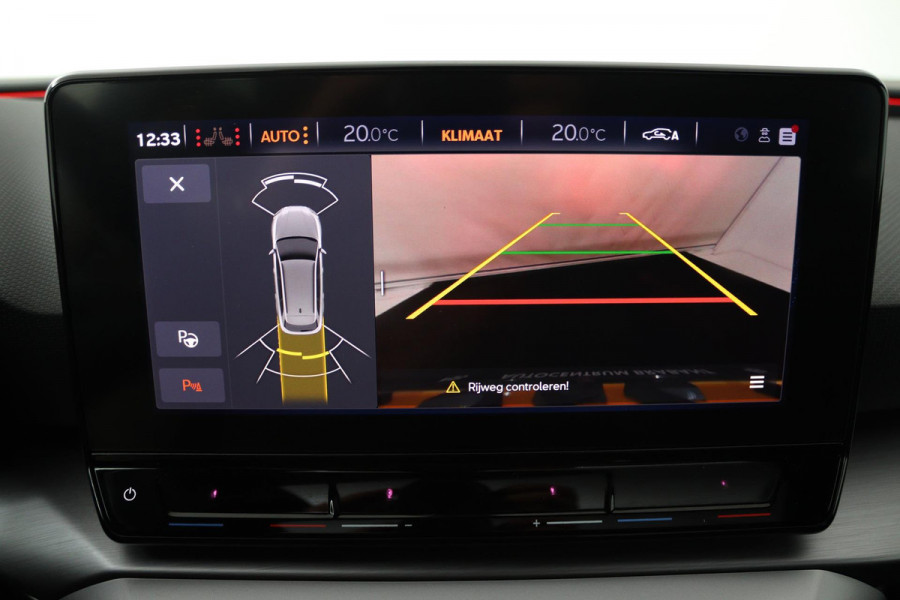 Seat Leon Sportstourer 1.5 eTSI FR Launch Edition (PANORAMADAK, STUUR/STOELVERWARMING, CAMERA, DIGITALE COCKPIT, CRUISE ADAPTIEF)