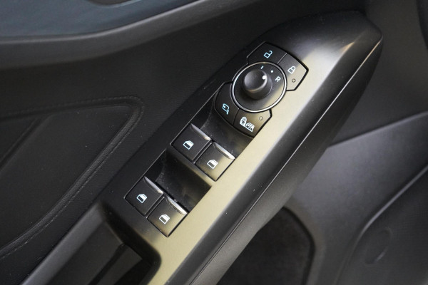 Ford Focus 1.5 EcoBoost 150pk Active X Business | Carplay | Stoelverwarming | Navigatie | Achteruitrijcamera