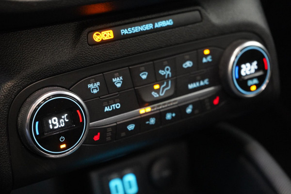 Ford Focus 1.5 EcoBoost 150pk Active X Business | Carplay | Stoelverwarming | Navigatie | Achteruitrijcamera