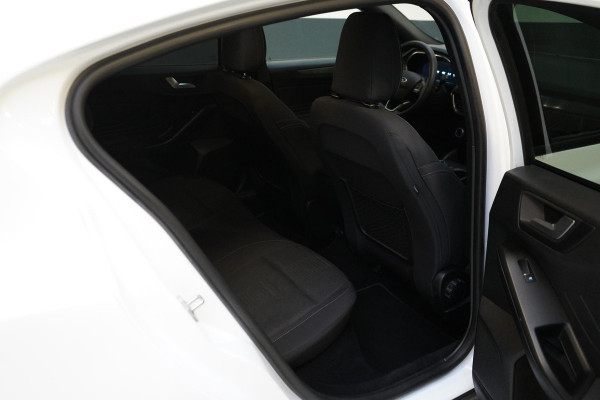 Ford Focus 1.5 EcoBoost 150pk Active X Business | Carplay | Stoelverwarming | Navigatie | Achteruitrijcamera