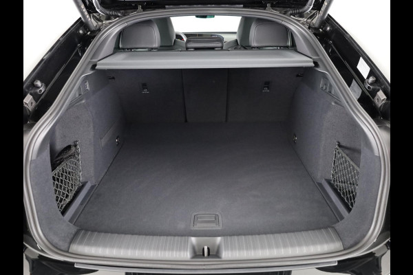 Audi Q6 Sportback e-tron S edition 83Kwh 185 kW / 252 PK Sportback | S edition | Tech Pro | Pano | Luchtvering | Matrix LED | Leder |