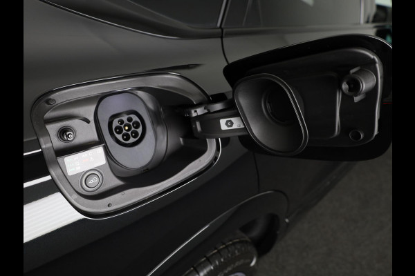 Audi Q6 Sportback e-tron S edition 83Kwh 185 kW / 252 PK Sportback | S edition | Tech Pro | Pano | Luchtvering | Matrix LED | Leder |