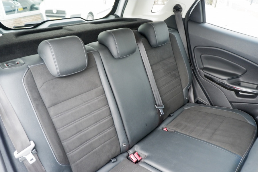 Ford EcoSport 1.0 EB ST-Line Black / INCL. 12 mnd BOVAG