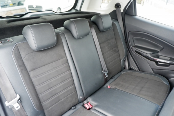 Ford EcoSport 1.0 EB ST-Line Black / INCL. 12 mnd BOVAG