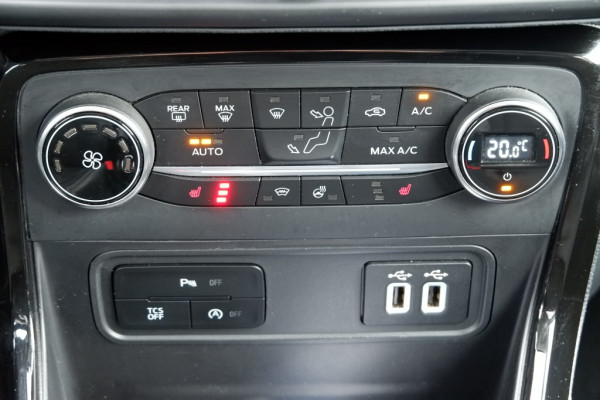 Ford EcoSport 1.0 EB ST-Line Black / INCL. 12 mnd BOVAG