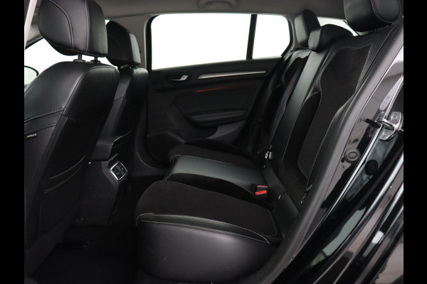 Renault Mégane 1.5 dCi Limited | Camera | Navigatie | Half leder | Climate control | Dodehoek detectie | Keyless | Cruise control | Parkeerhulp