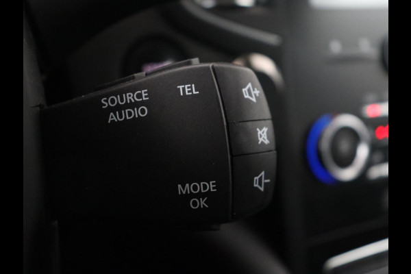 Renault Mégane 1.5 dCi Limited | Camera | Navigatie | Half leder | Climate control | Dodehoek detectie | Keyless | Cruise control | Parkeerhulp