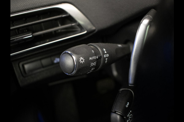 Peugeot 5008 1.2 PureTech GT-Line Avantage Sport (PANORAMADAK,APPLE CARPLAY,LED,CAMERA,NAVI,CRUISE,LM VELGEN)
