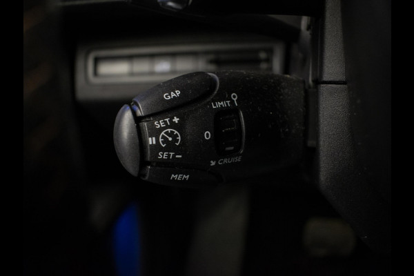 Peugeot 5008 1.2 PureTech GT-Line Avantage Sport (PANORAMADAK,APPLE CARPLAY,LED,CAMERA,NAVI,CRUISE,LM VELGEN)