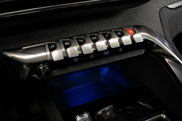 Peugeot 5008 1.2 PureTech GT-Line Avantage Sport (PANORAMADAK,APPLE CARPLAY,LED,CAMERA,NAVI,CRUISE,LM VELGEN)