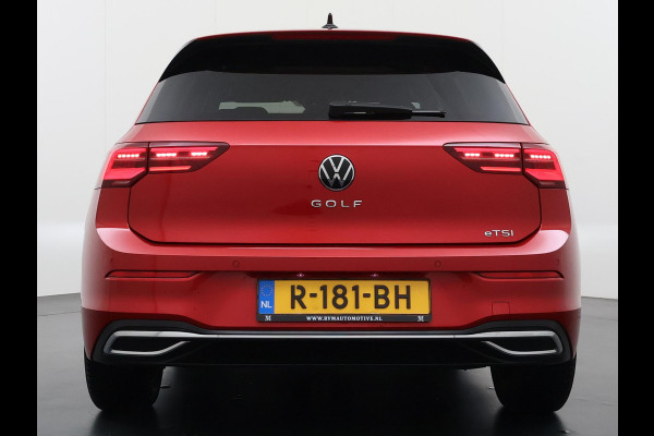 Volkswagen Golf 1.0 eTSI Life PANORAMADAK | ADD. CRUISE | VIRTUAL DASH | NAVIGATIE | RIJKLAARPRIJS incl. 12mnd BOVAG| STOELVERWARMING