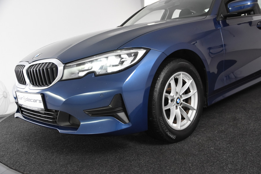 BMW 3-serie 320 iA Sedan *1ste Eigenaar*Park assist*Carplay*