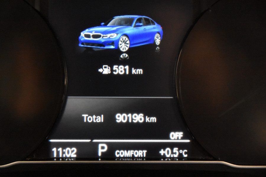 BMW 3-serie 320 iA Sedan *1ste Eigenaar*Park assist*Carplay*