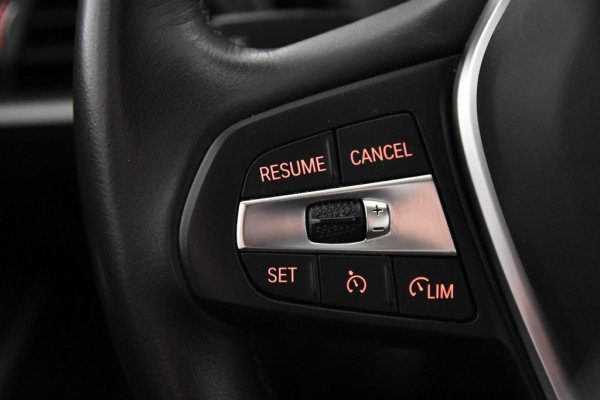 BMW 3-serie 320 iA Sedan *1ste Eigenaar*Park assist*Carplay*