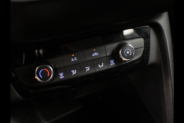 Opel Corsa 1.2 Edition Sport (APPLE CARPLAY,NAVI,LANE ASSIST,PDC,LED,CRUISE,SPORTSTOELEN,NETTE STAAT)
