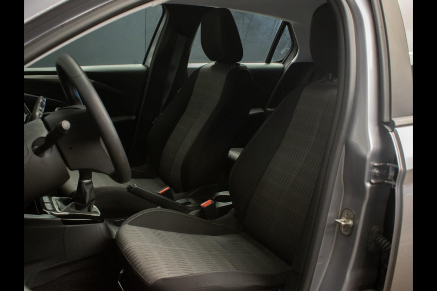 Opel Corsa 1.2 Edition Sport (APPLE CARPLAY,NAVI,LANE ASSIST,PDC,LED,CRUISE,SPORTSTOELEN,NETTE STAAT)