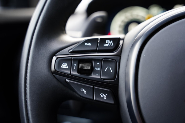 Aston Martin Dbx 4.0 V8 707 Carbon Elek. Trekhaak