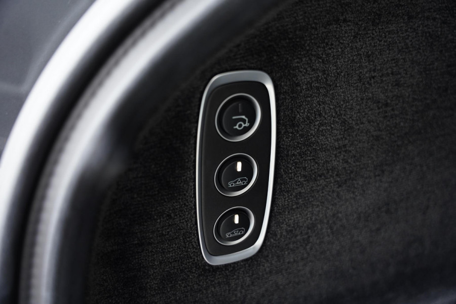 Aston Martin Dbx 4.0 V8 707 Carbon Elek. Trekhaak