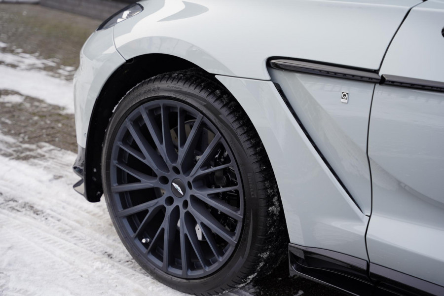 Aston Martin Dbx 4.0 V8 707 Carbon Elek. Trekhaak