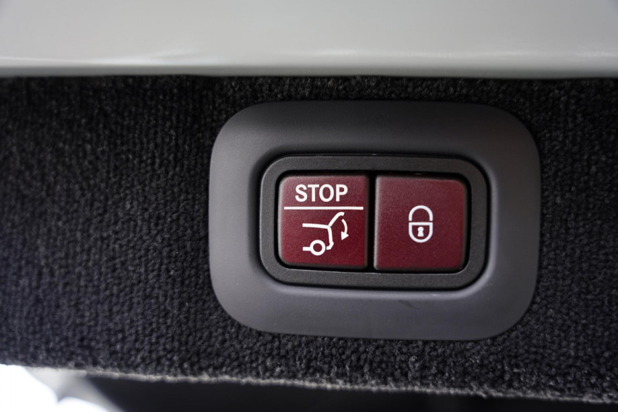 Aston Martin Dbx 4.0 V8 707 Carbon Elek. Trekhaak