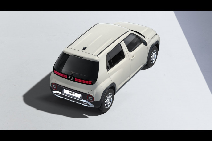 Hyundai Inster Pulse 49 kWh Van € 27420, korting € 3500, voor € 23920,