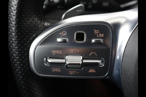 Mercedes-Benz C-Klasse 300de AMG Night | Adaptive cruise | 360 Camera | Leder | Burmester Surround | Trekhaak | Carplay | Stoelverwarming | Memory | Navigatie | Digital Cockpit | PHEV | Plug In