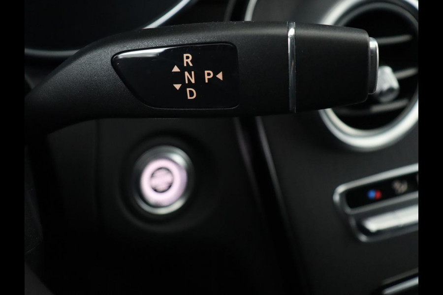 Mercedes-Benz C-Klasse 300de AMG Night | Adaptive cruise | 360 Camera | Leder | Burmester Surround | Trekhaak | Carplay | Stoelverwarming | Memory | Navigatie | Digital Cockpit | PHEV | Plug In