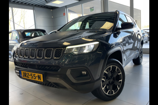 Jeep Compass 4xe 240 Plug-in Hybrid Electric Trailhawk | Camera | Parkeersensoren voor en achter Meer foto's volgen!